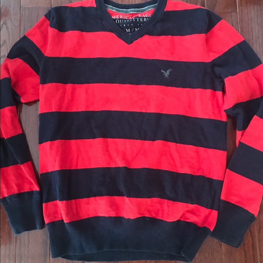 American Eagle Men’s Medium V Neck Sweater